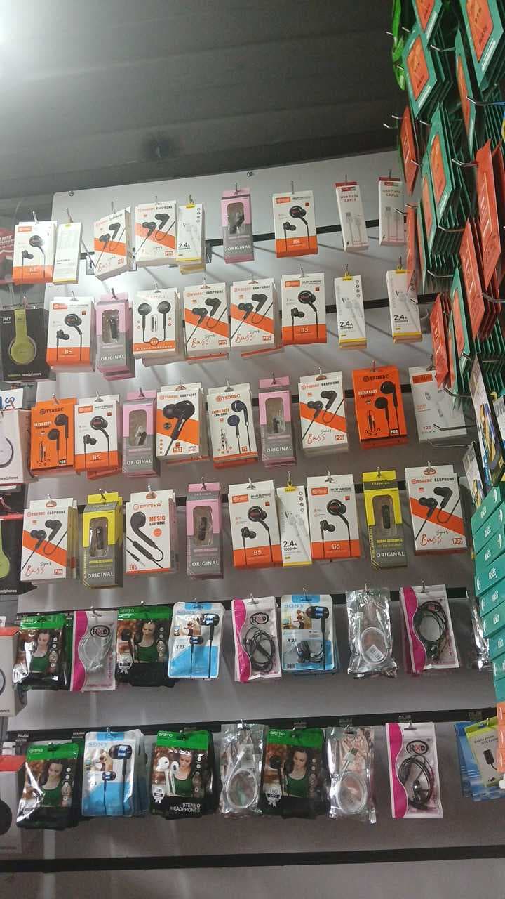 Discovering Quality Mobile Accessories at Mayacom in Litein